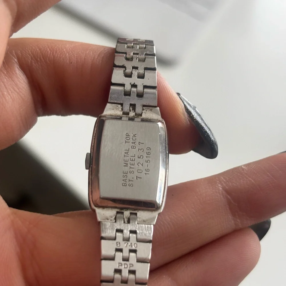 Seiko Silver Rectangular Tank Watch - Picture 3 of 3